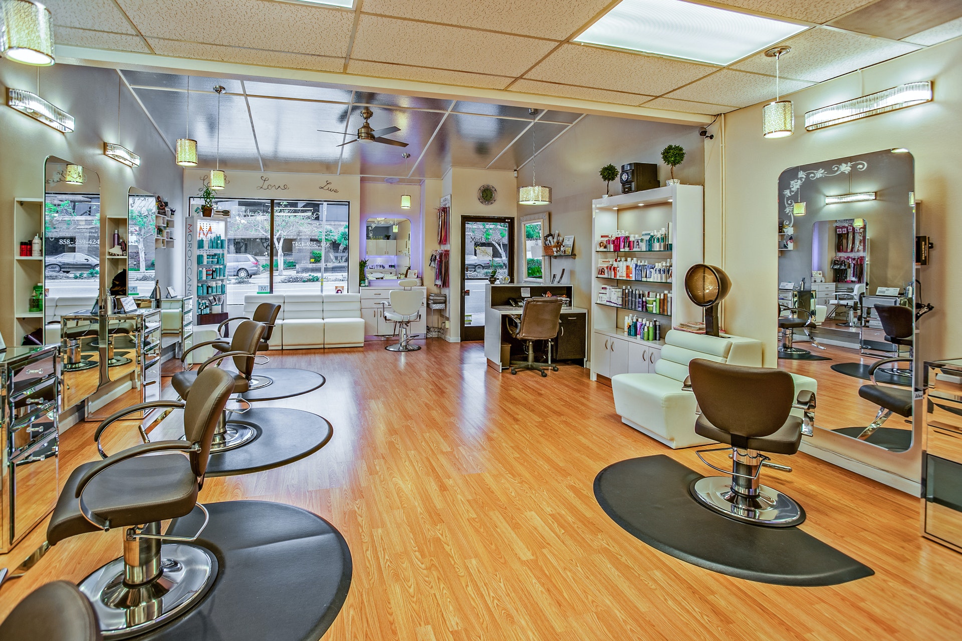 home saloon